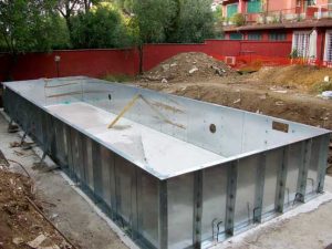 piscina-in-costruzione